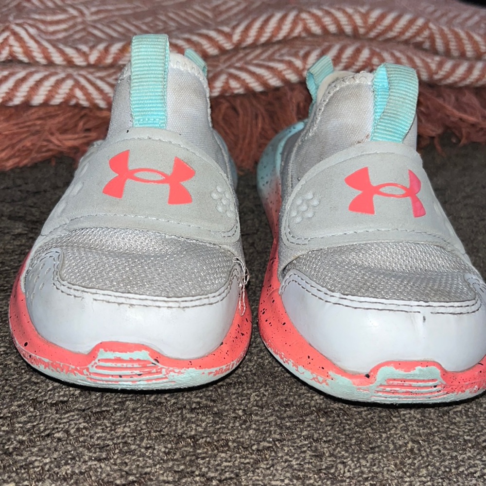 Toddler under armour size 6